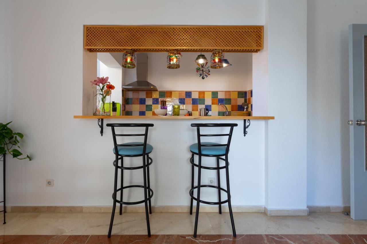Luminoso Apartamento De Dos Habitaciones Con Terraza Y Parking En El Centro Málaga Extérieur photo