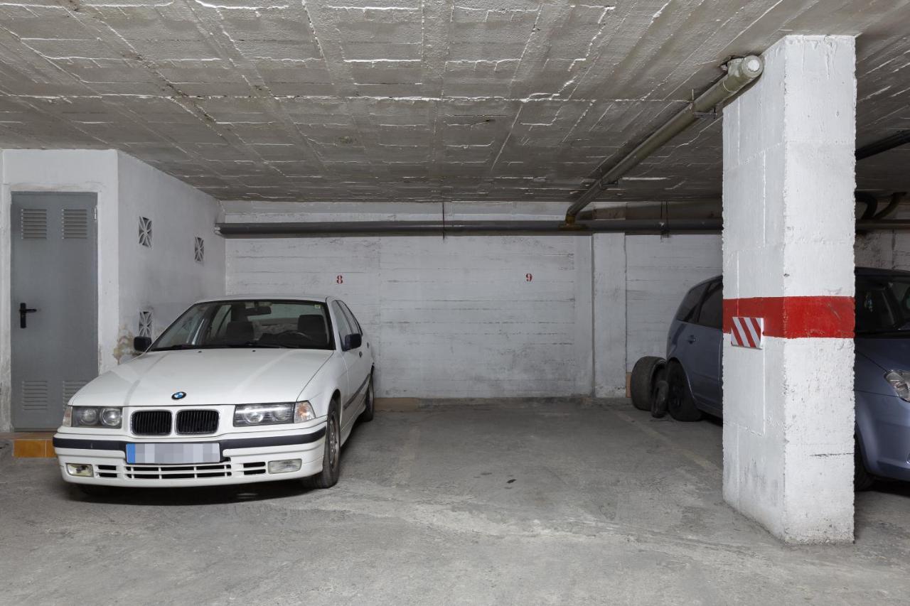Luminoso Apartamento De Dos Habitaciones Con Terraza Y Parking En El Centro Málaga Extérieur photo